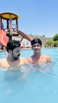 OFFICIAL NAVIN, 18, India