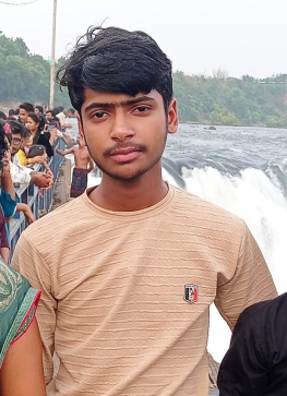 Piyush Sondhiya, 22, India