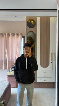 Khush Nagar, 18, India