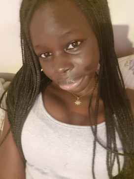 Chelley, 18, Australia