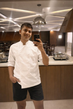 CHEF Saikat Biswas, 22, India