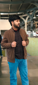 Taiyyab IDRISI, 19, India