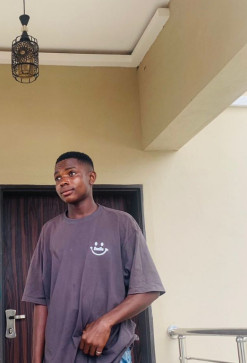 Netufo Matthew Ayoyo, 24, United States