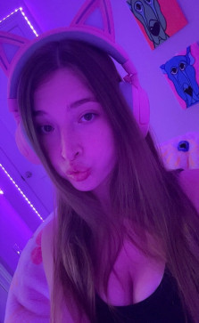 Vanessa, 26, United States