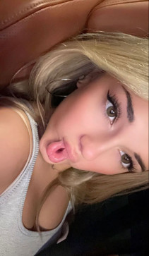 Alexis Hills, 25, United States