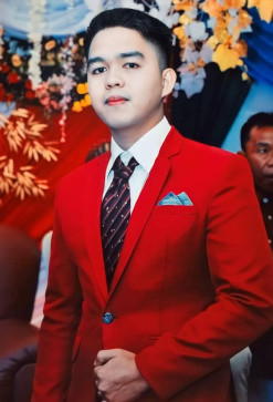 Nhadz Adil, 18, Philippines