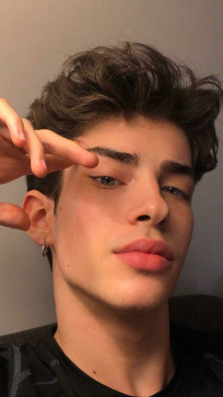 Mike18323, 26, United States