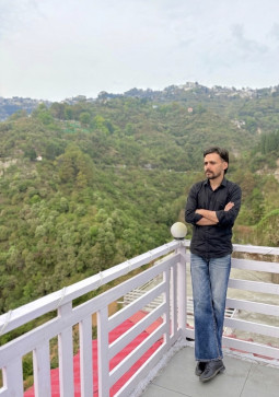 Aman Rathour, 24, India
