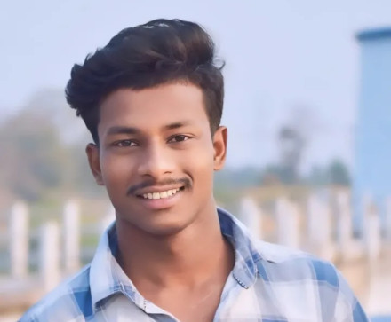Ritesh Bharti, 21, India