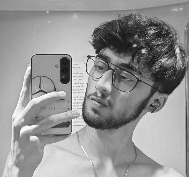 Raiyan, 20, India
