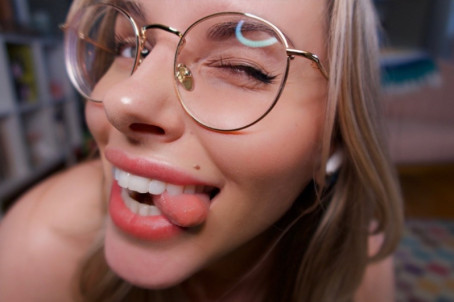 Melissa Derick, 29, United States