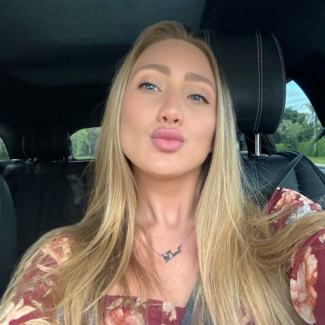 Mary Palmer, 32, United States