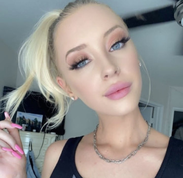 Skylagrit, 24, United States