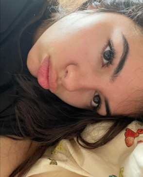 Lonely Girl, 26, United States