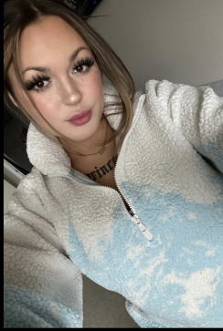 Charllote, 23, United States