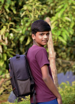 Ayub Gamer, 18, India