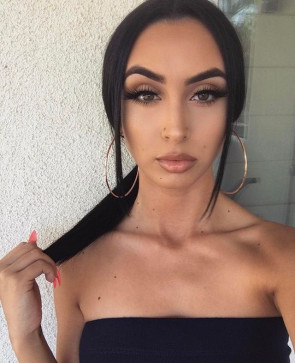 Jenny Barker, 35, United States