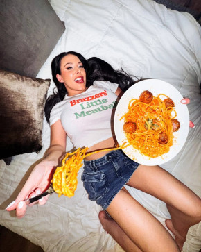 Mariama, 30, United States