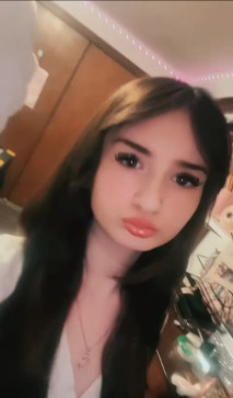 Elizapenton, 22, United Kingdom