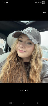 Becky, 26, United Kingdom