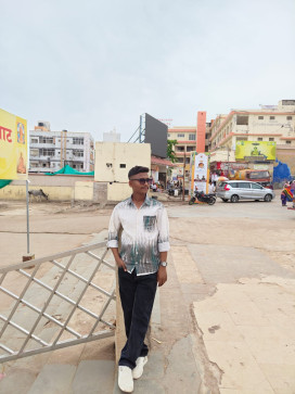 Mitesh Rathod, 18, India