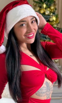 Marie Sarah, 23, United States