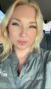 Ashley Yord, 31, United States