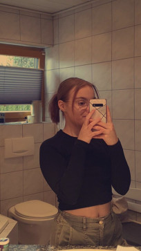 Kayla, 19, United States