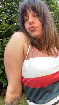 Chelle Faye, 38, United Kingdom