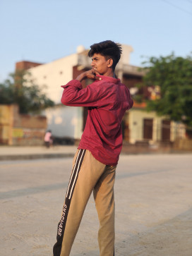 ALEKH, 18, India
