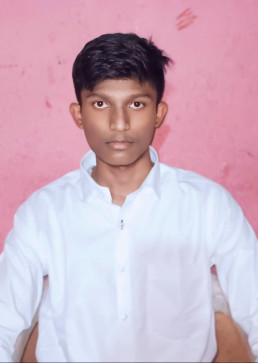 Pravin Ghodke, 18, India