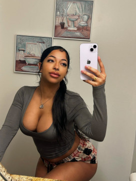 Sarah, 27, United States