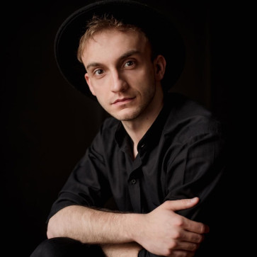 Simon Julius, 38, United Kingdom