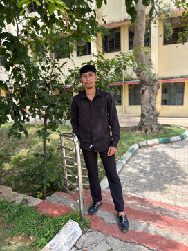 SYED SHAMSHUDDIN QAD, 18, India