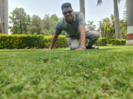Pc, 27, India