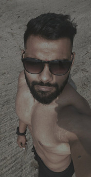 Rushii Dixit, 30, India
