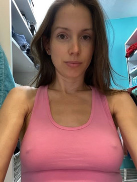 Elena11, 28, United States