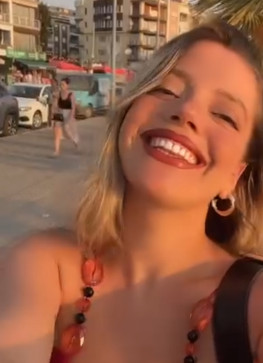 Amelia, 30, United States