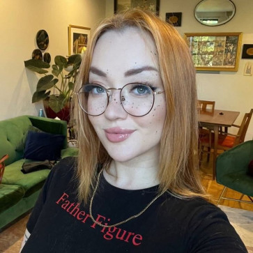 Emma Gold, 25, United Kingdom