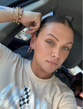 Joy Chelzzz, 30, United States