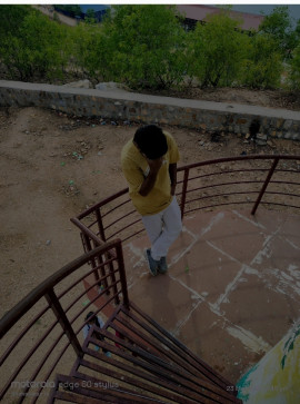 Mark Jukerburg, 19, India