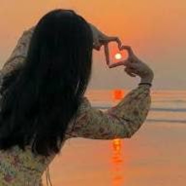 Igwe Kinseth, 29, India