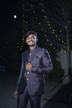 Jaydeep Vaidya, 18, India