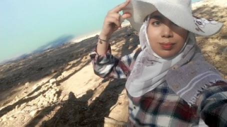 Fofa, 31, Algeria
