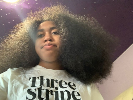 Allen Kate, 18, Australia