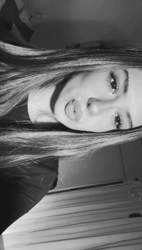 Sienna Maribillo, 19, United Kingdom