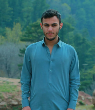 Sadeem Khan, 18, United States