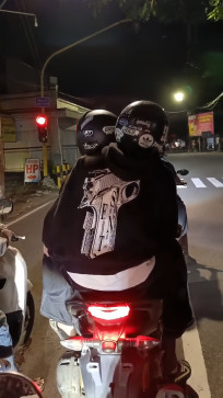 Gatau Siapaa, 18, Indonesia