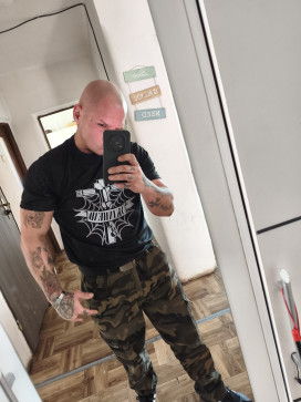 Thor Steinar, 30, Poland