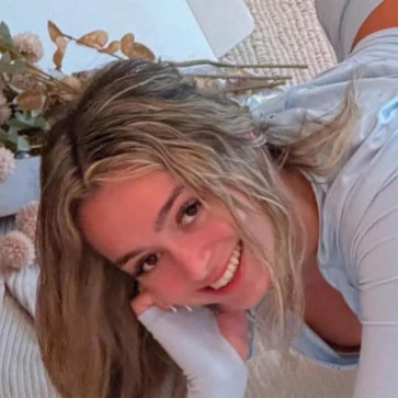 Hillary Klug, 18, United States